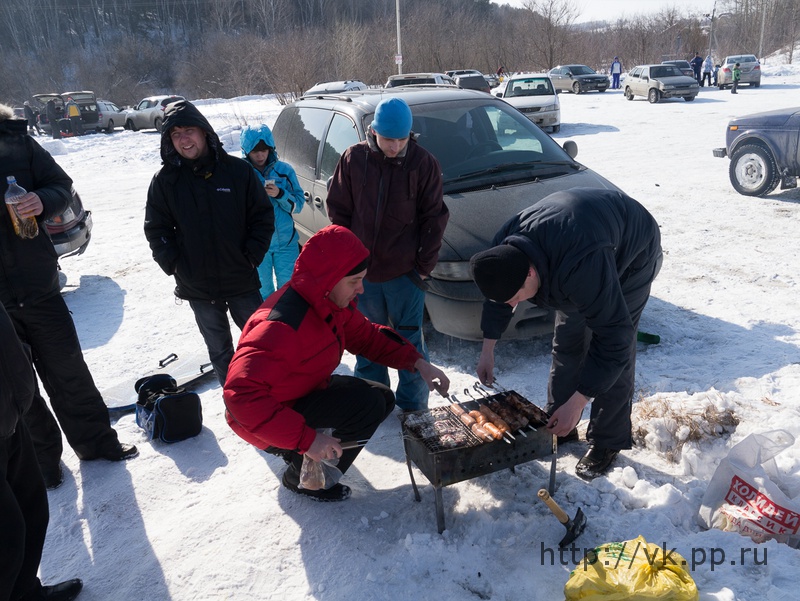 народ и шашлыки