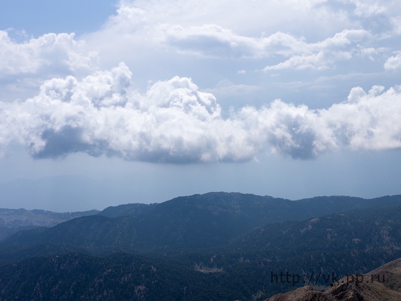 Горы и облака